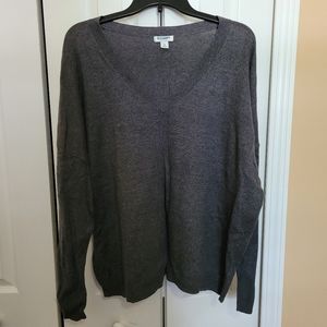 Old Navy Gray Vneck Sweater XL